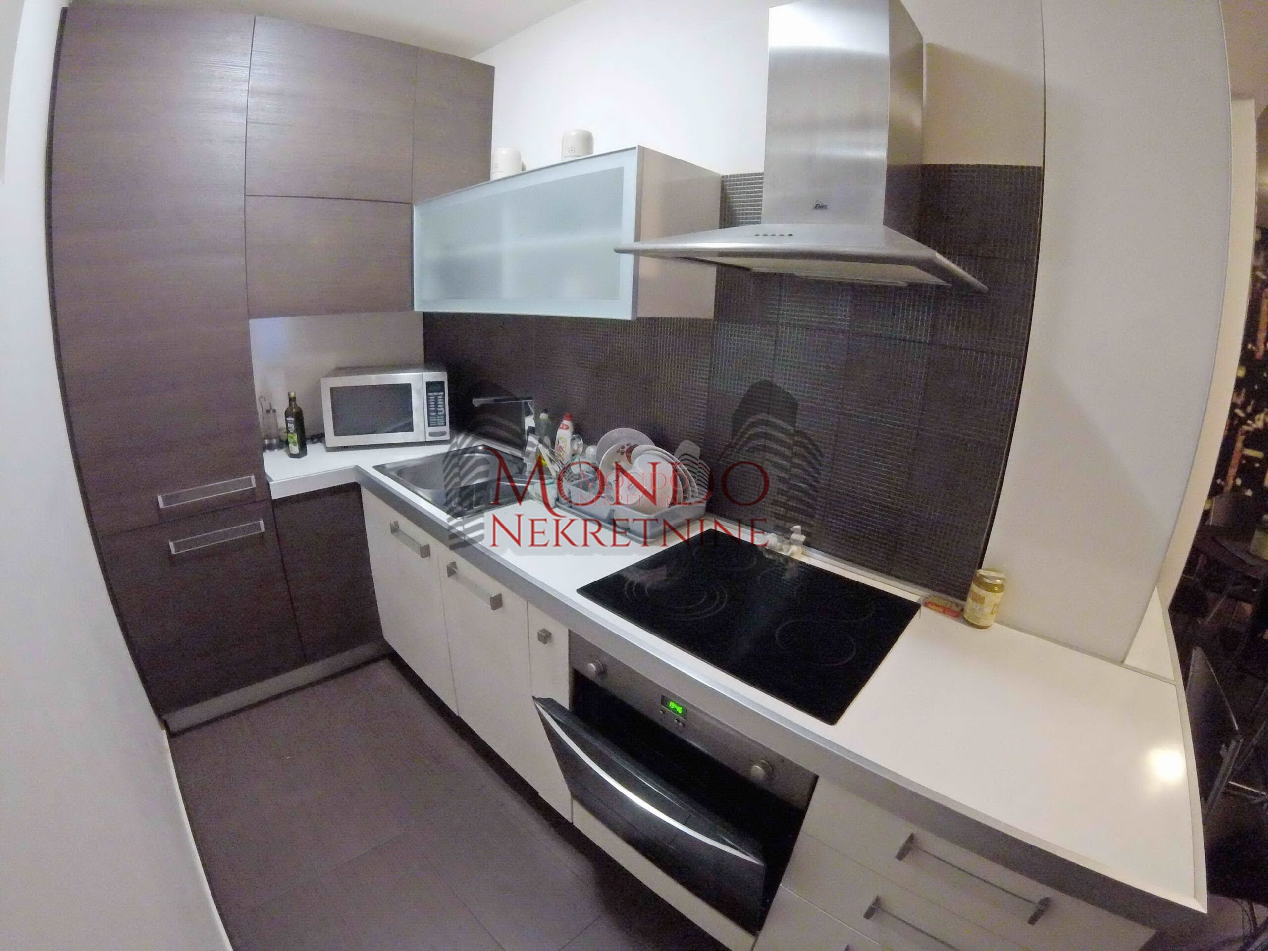 Jednoiposoban stan u novoj zgradi kod Caira