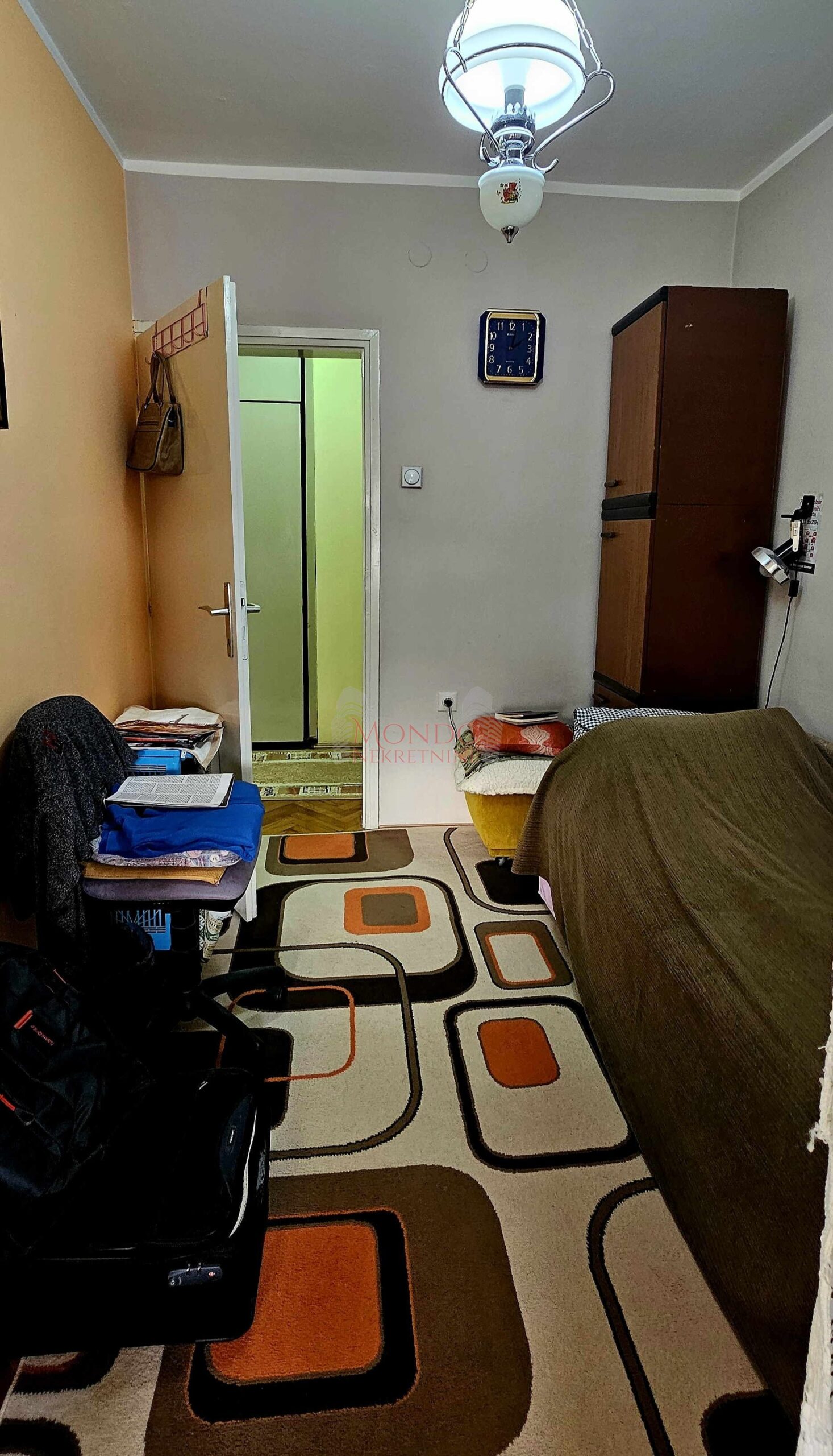 Odličan trosoban stan, 85 m2, IV sprat