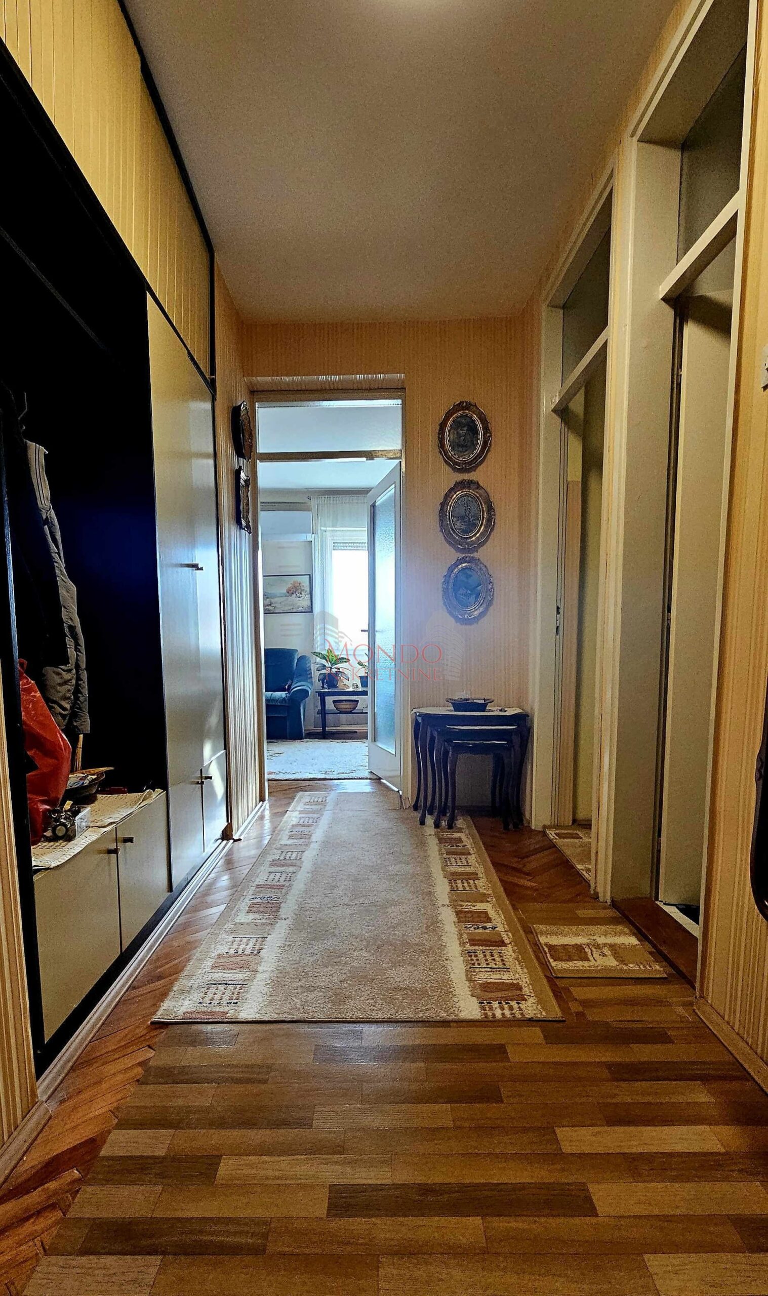 Odličan trosoban stan, 85 m2, IV sprat