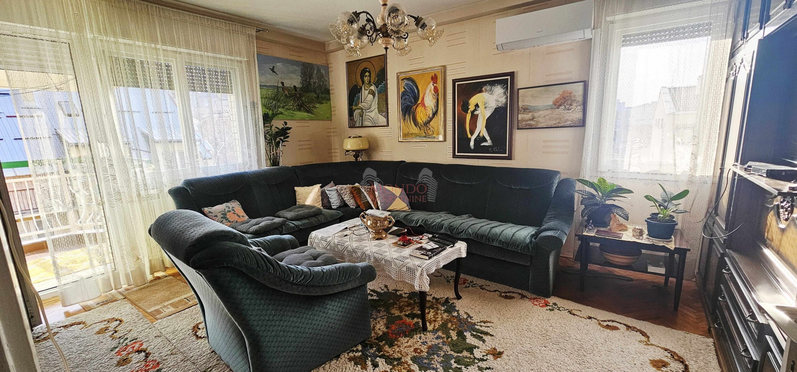 Odličan trosoban stan, 85 m2, IV sprat