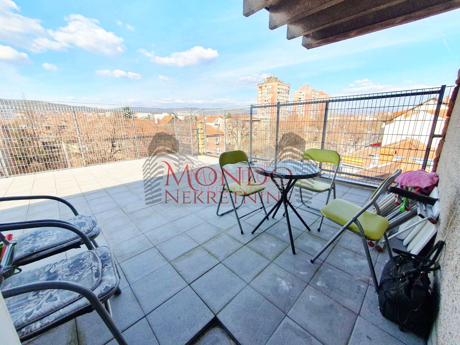 Jednoiposoban stan u Knjaževačkoj u blizini “OŠ” Njegoš