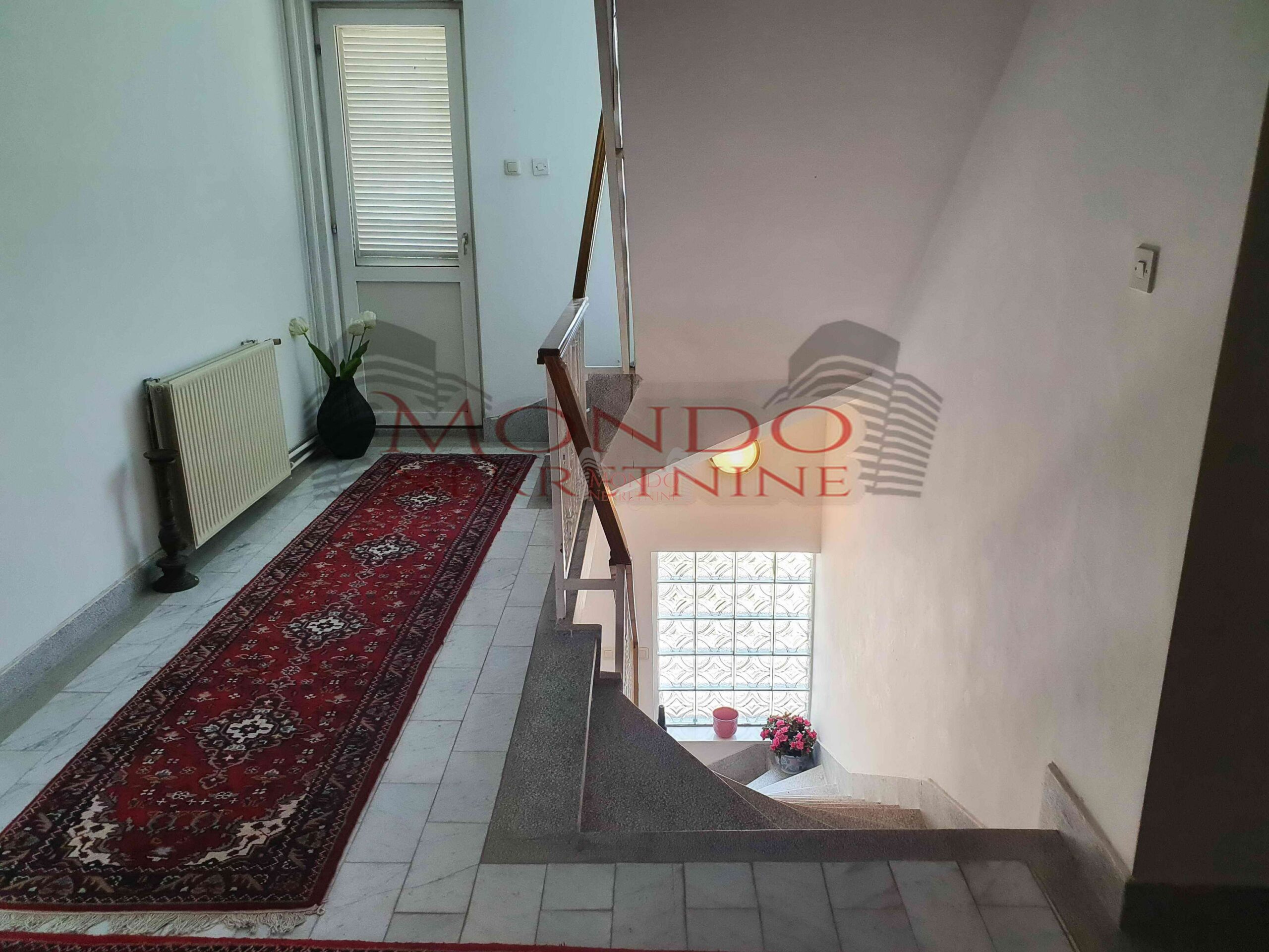 Prodaja kuće u okolini Niša, 450m2, plac 10 ari