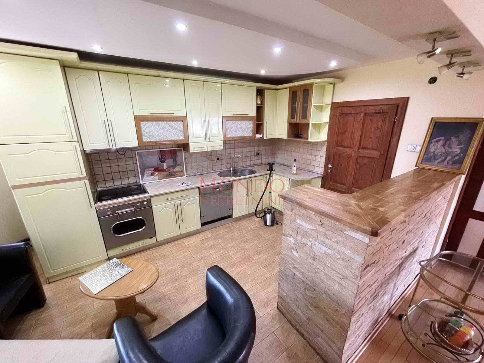 Porodična nova kuća, eg, Niš