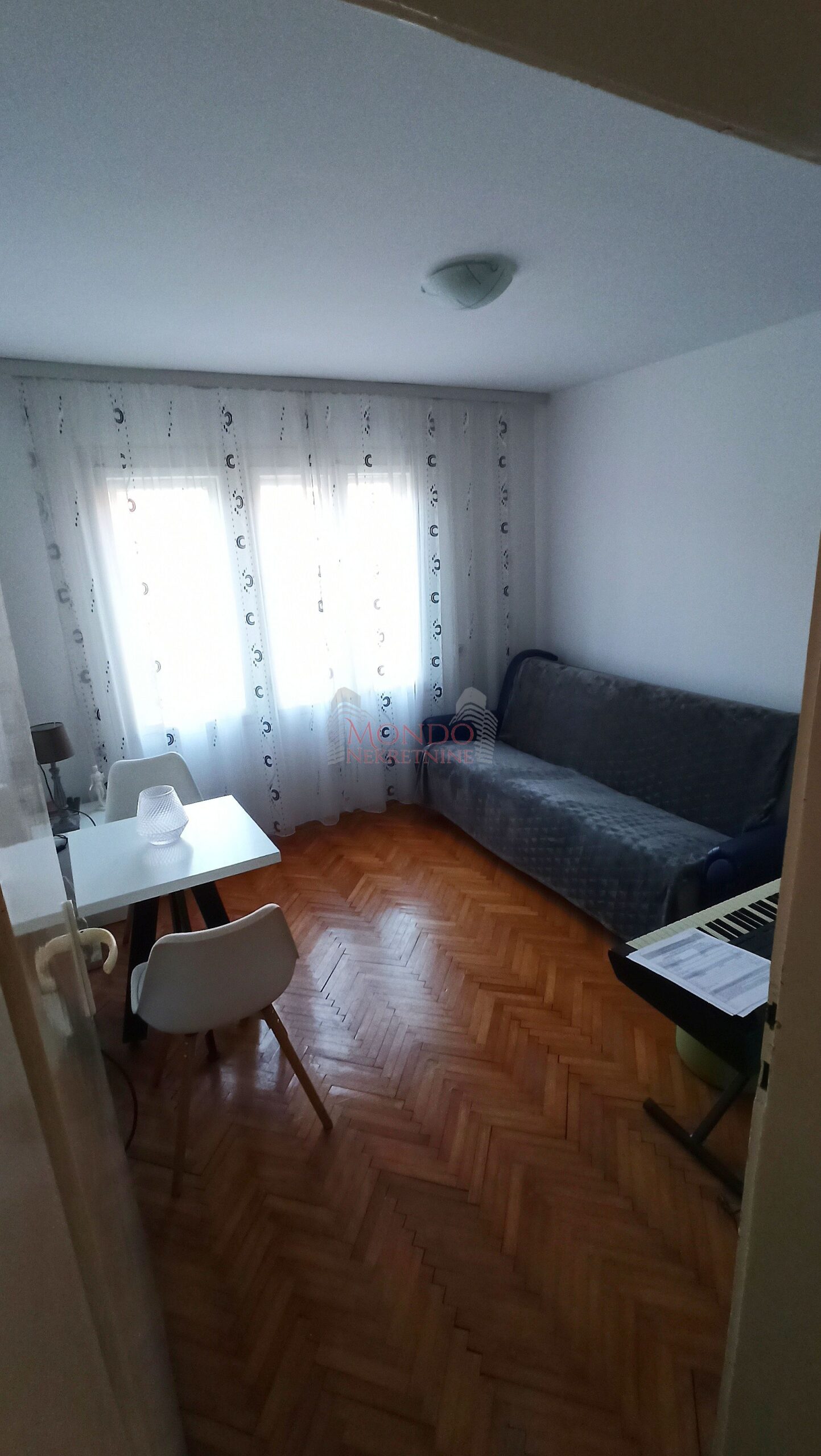 Dvospratna kuća na trošarini, ta,, Niš