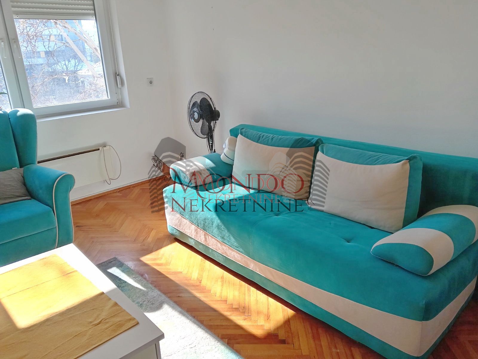 Dvoiposoban stan kod medicnskog fakulteta