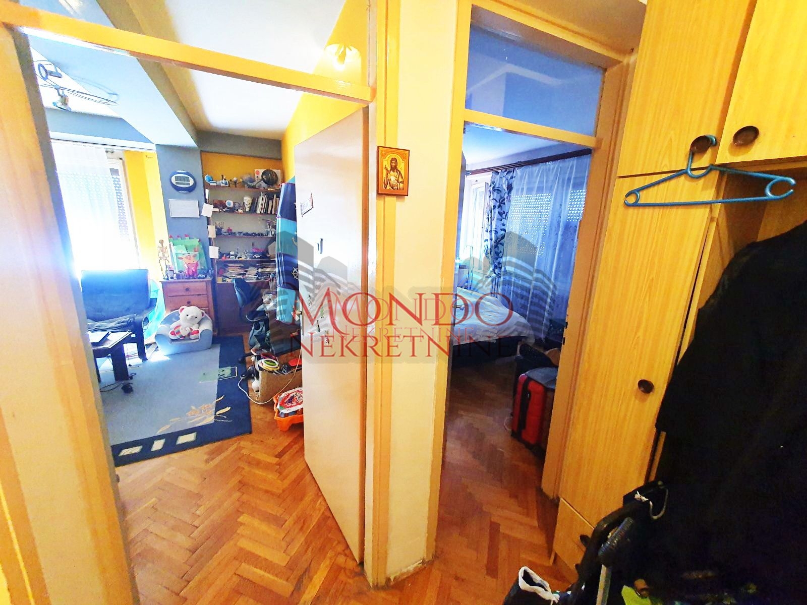 Trosoban stan u centru, cg, Niš