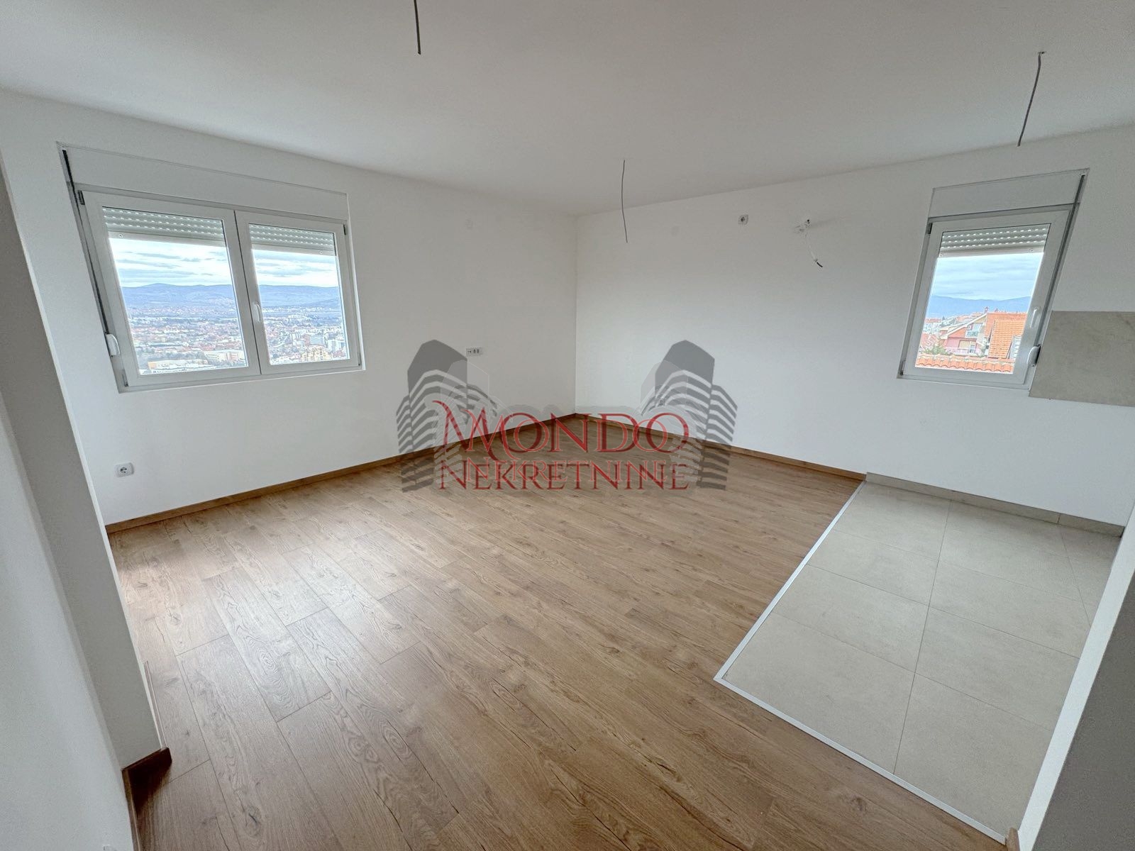 Nov dvoiposoban stan sa parking mestom na Bubnju, novogradnja