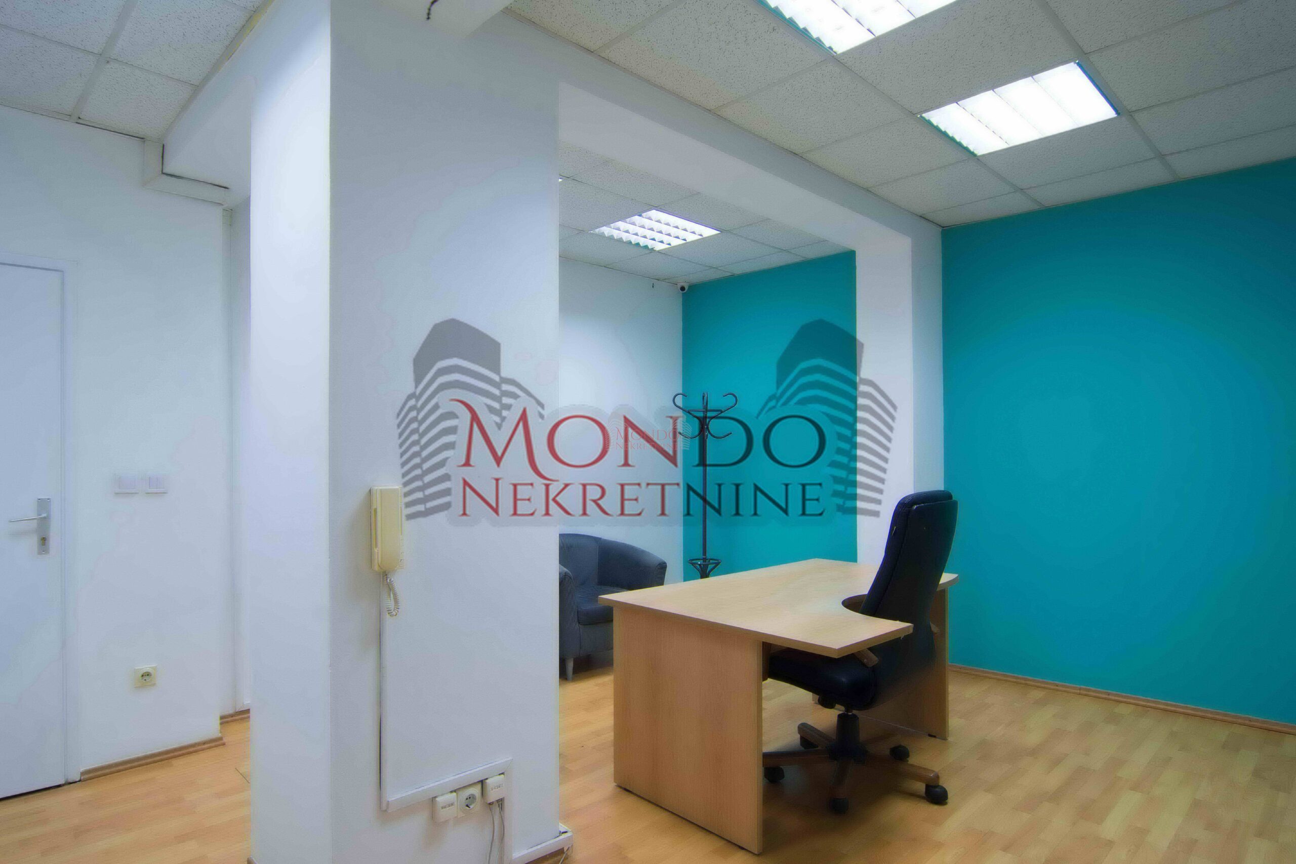 Izdaje se odlican kancelarijski poslovni prostor u centru grada kod Doma zdravlja!