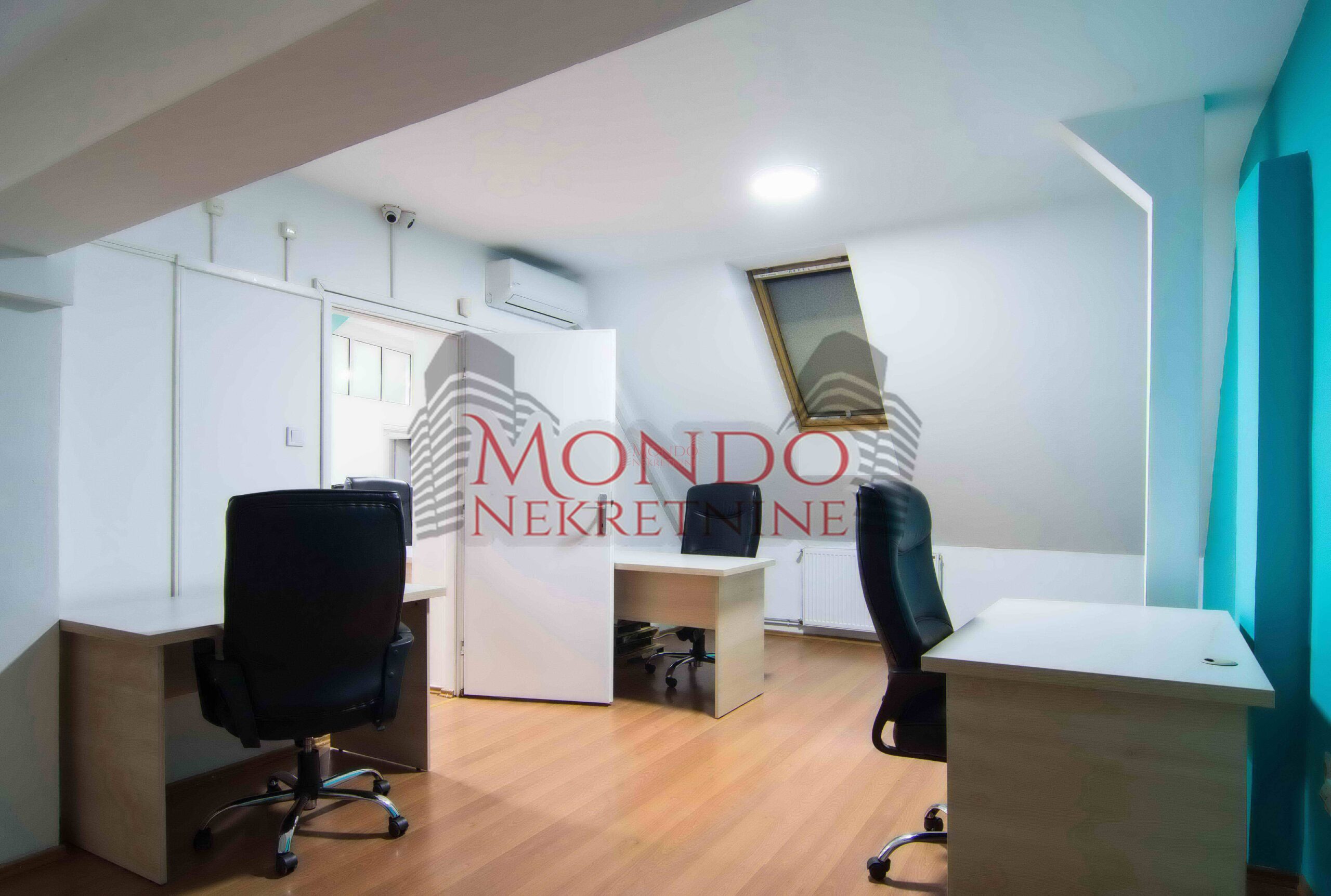 Izdaje se odlican kancelarijski poslovni prostor u centru grada kod Doma zdravlja!