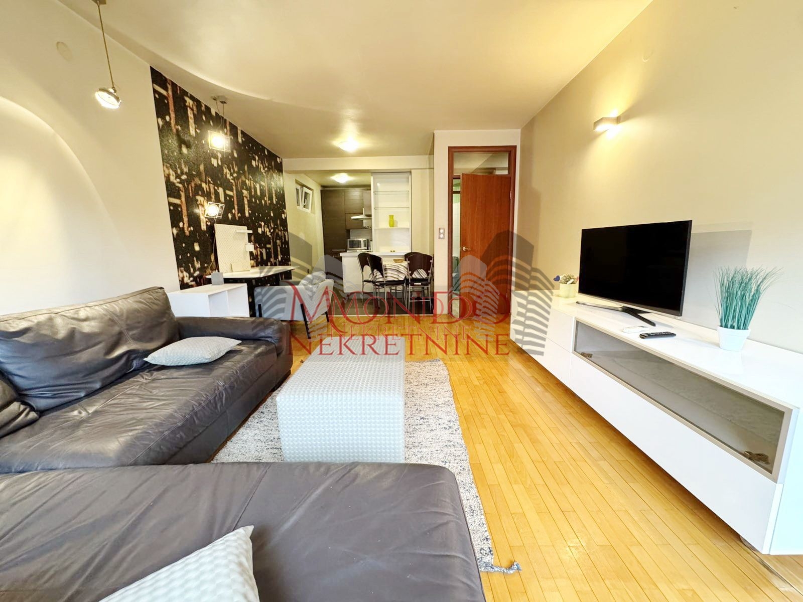 Jednoiposoban stan u novoj zgradi kod Caira