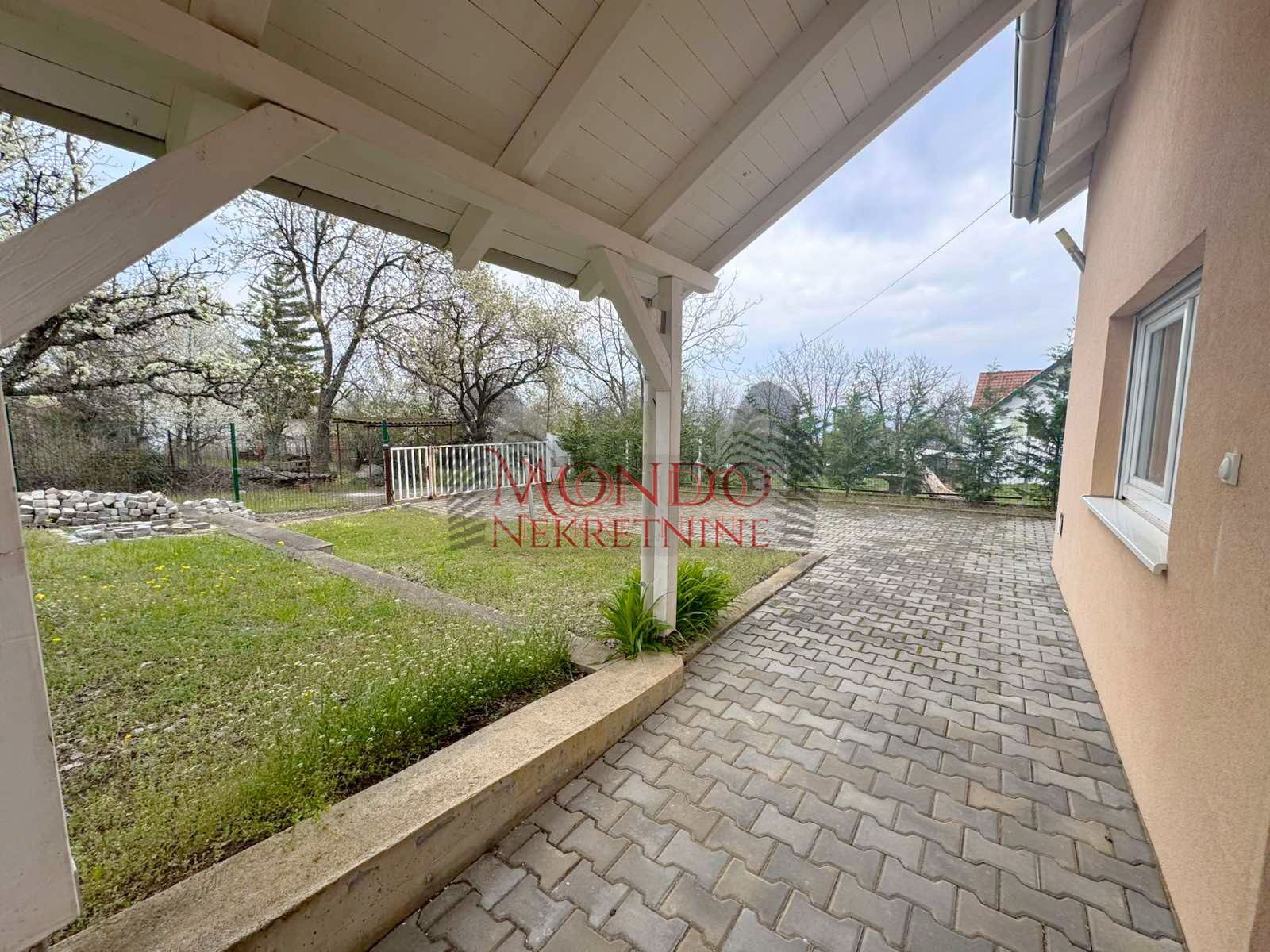 Na pradaju kuca, Vinik iznad stare fazanerije, 137.000e, 110m2