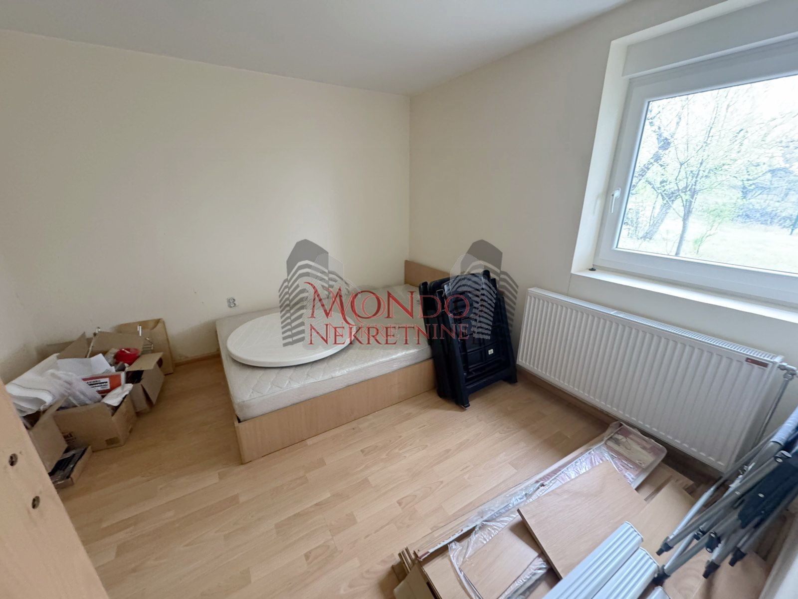 Na pradaju kuca, Vinik iznad stare fazanerije, 137.000e, 110m2