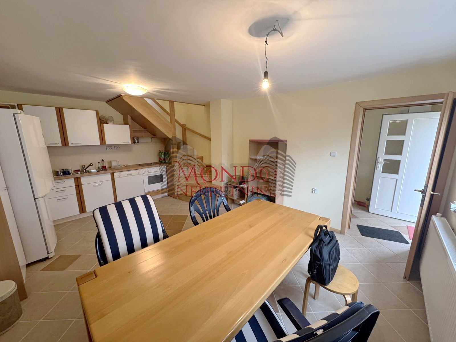 Na pradaju kuca, Vinik iznad stare fazanerije, 137.000e, 110m2