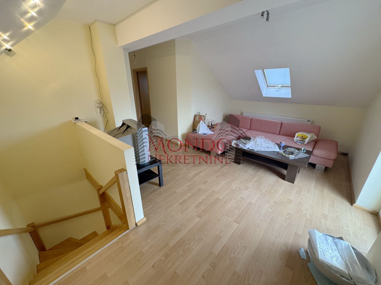 Na pradaju kuca, Vinik iznad stare fazanerije, 137.000e, 110m2