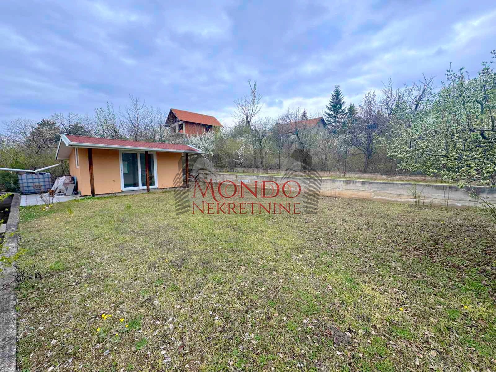 Na pradaju kuca, Vinik iznad stare fazanerije, 137.000e, 110m2