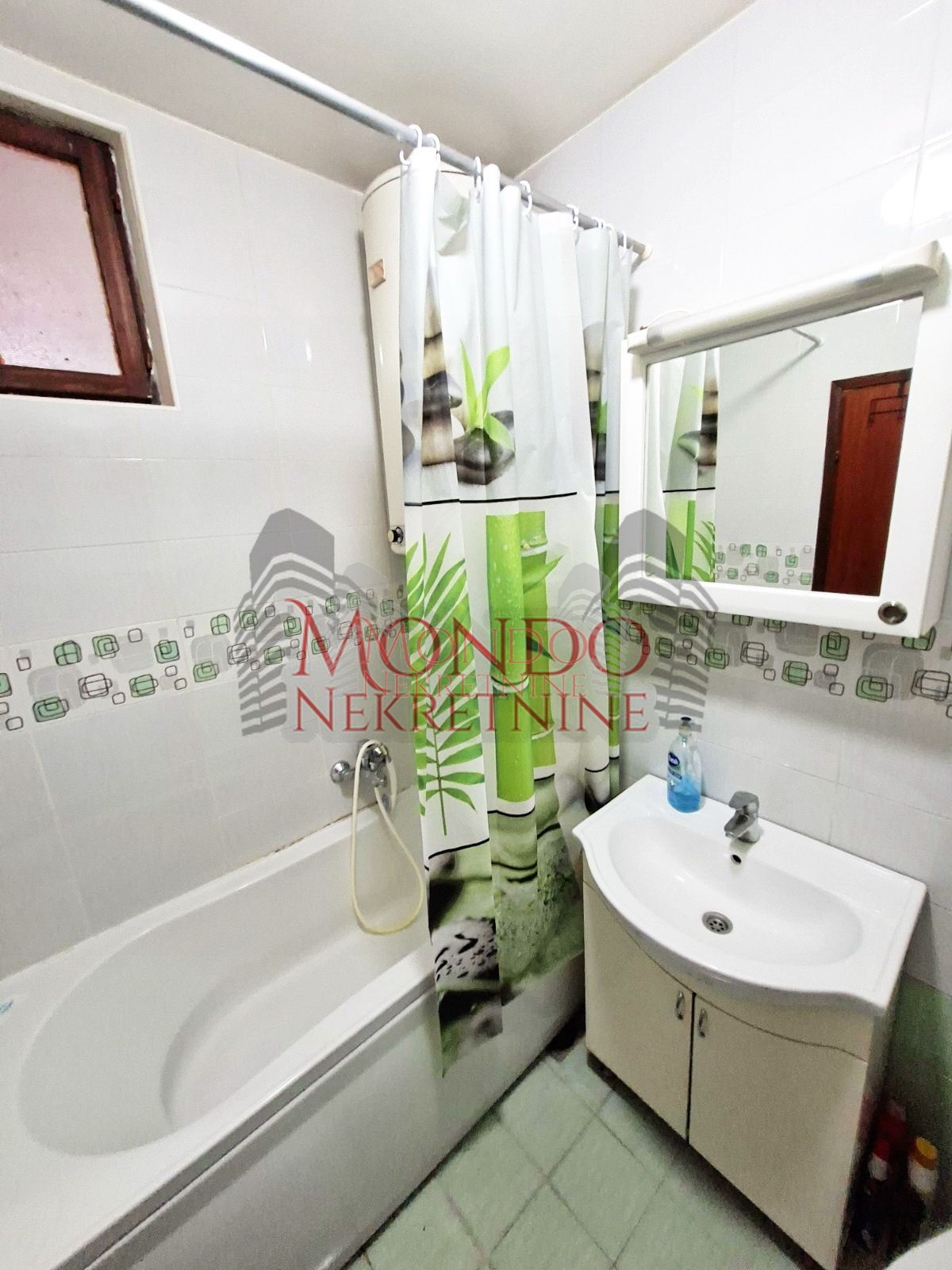 Dvoiposoban stan u kući na Trošarini