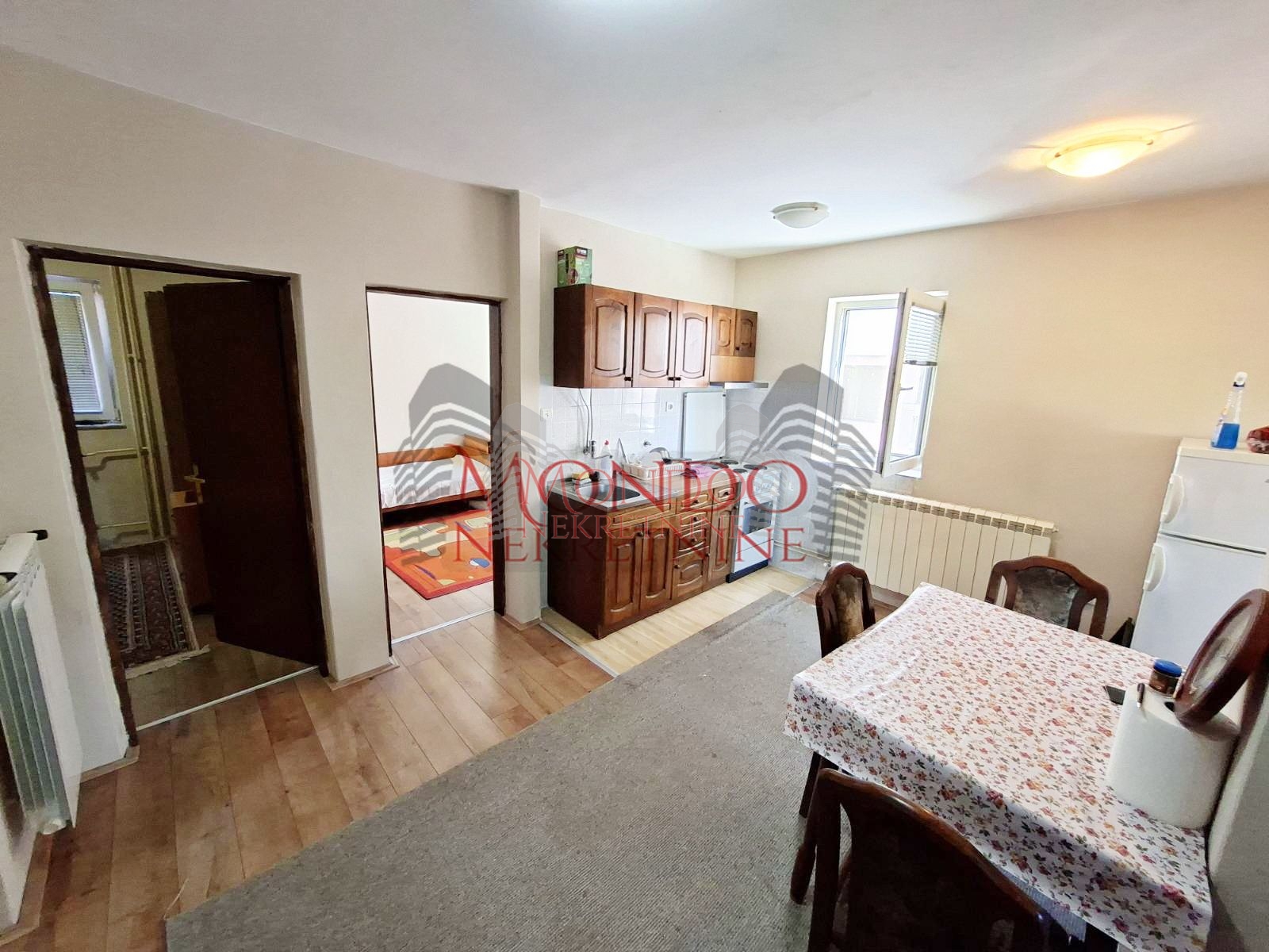 Dvoiposoban stan u kući na Trošarini