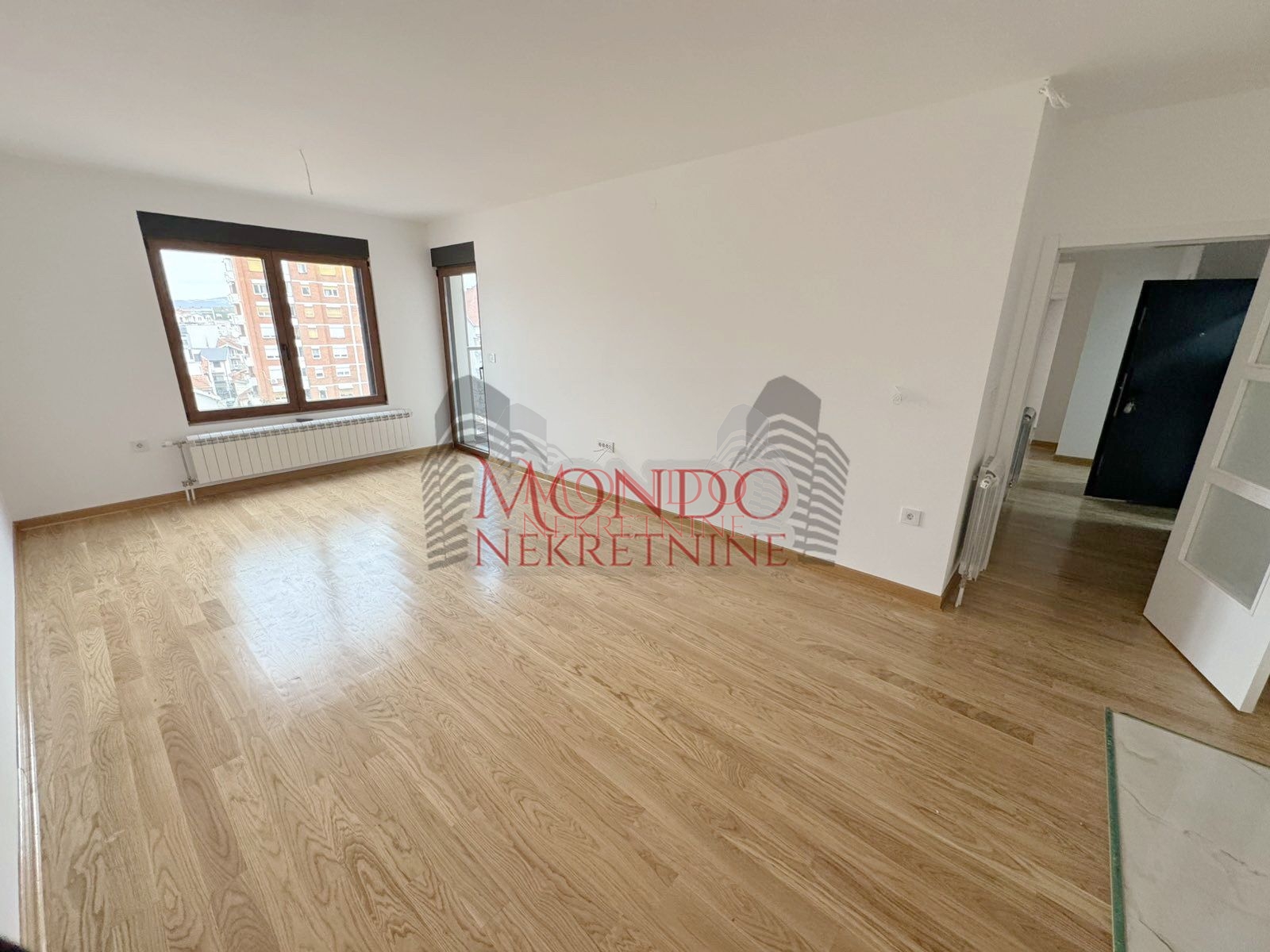 Cetvorosoban nov stan u centru grada kod Doma zdravlja