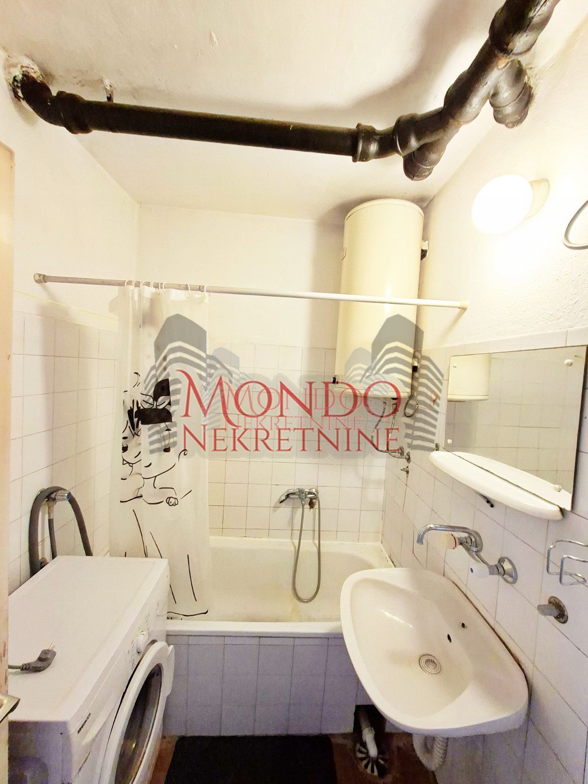 Trosoman stan u Durlanu kod Slatke kuće