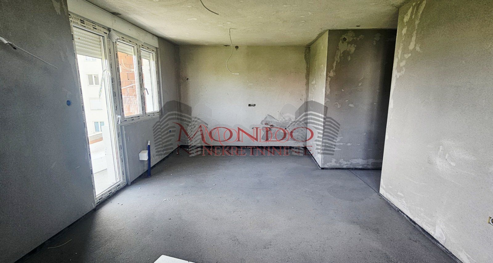 Jednoiposoban stan u izgradnji na Panteleju “Kapije Panteleja”