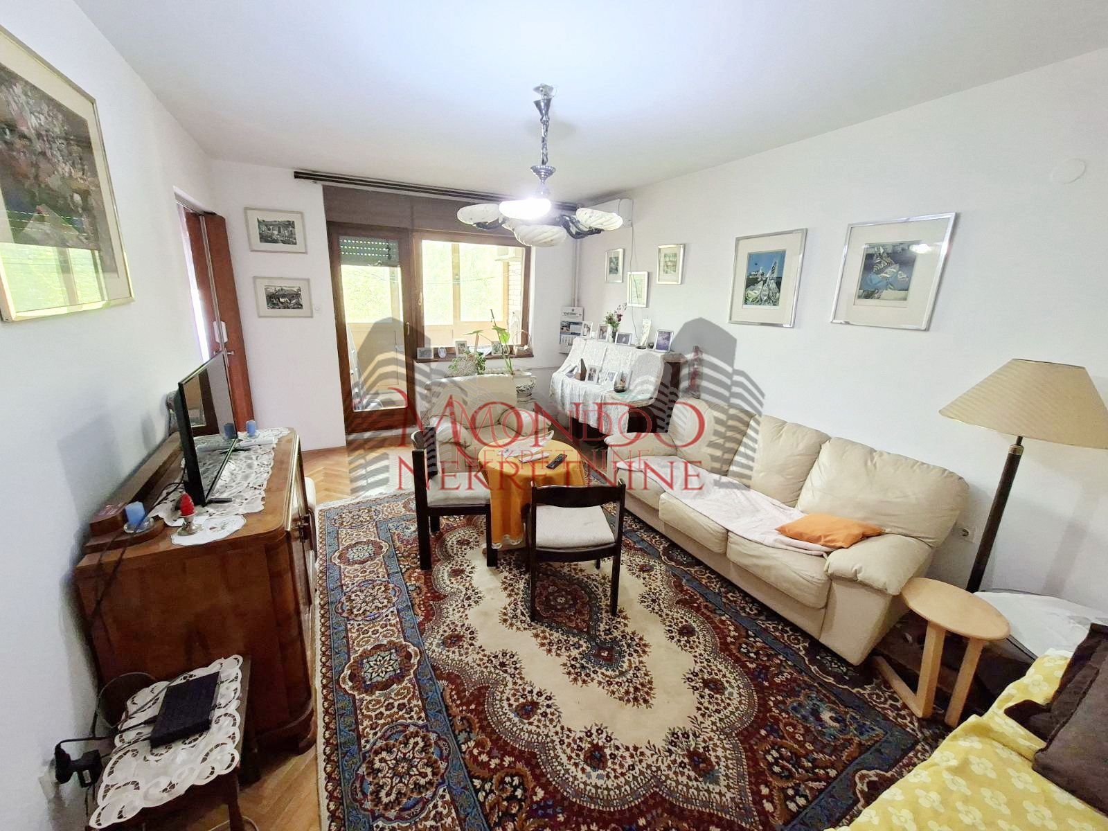 Trosoban stan kod Čaira, cg, 2 sprat, Niš