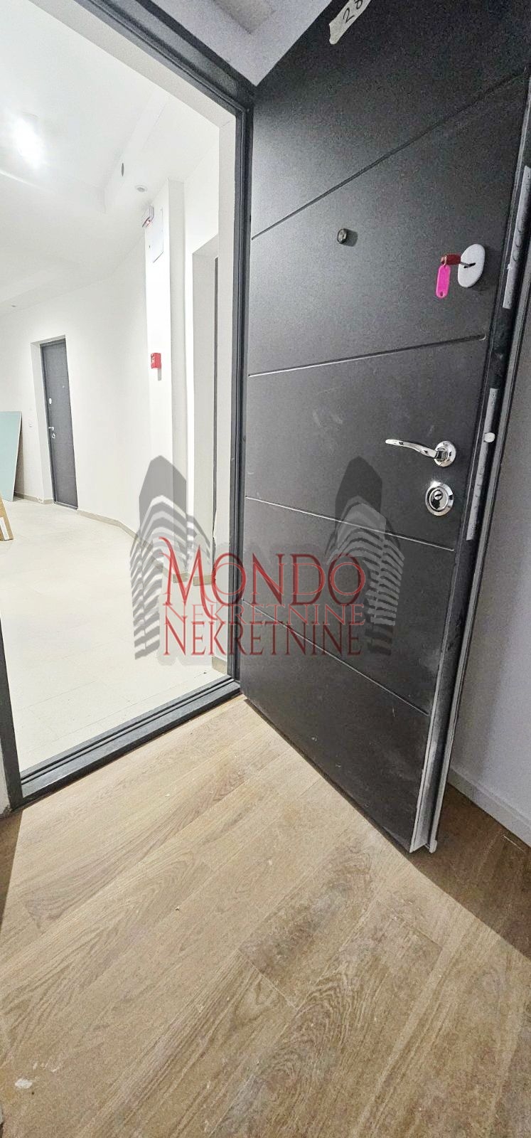 Dvoiposoban stan u samom centru grada, novogradnja