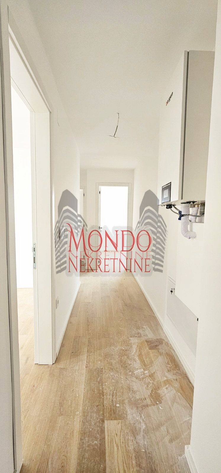 Dvoiposoban stan u samom centru grada, novogradnja