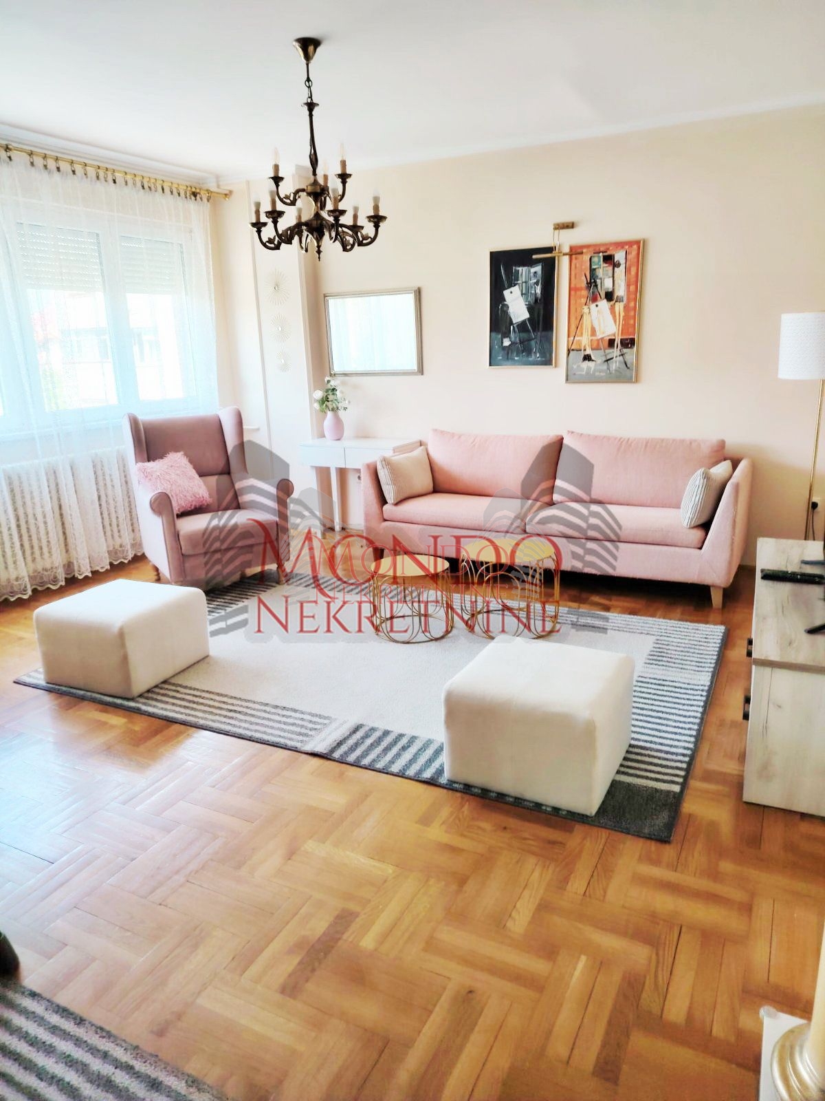 Dvoiposoban stan kod “OŠ”Učitelj Tasa