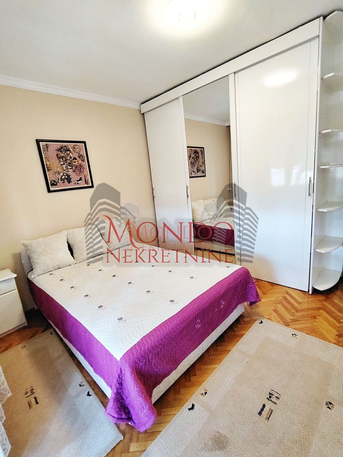 Dvoiposoban stan kod “OŠ”Učitelj Tasa