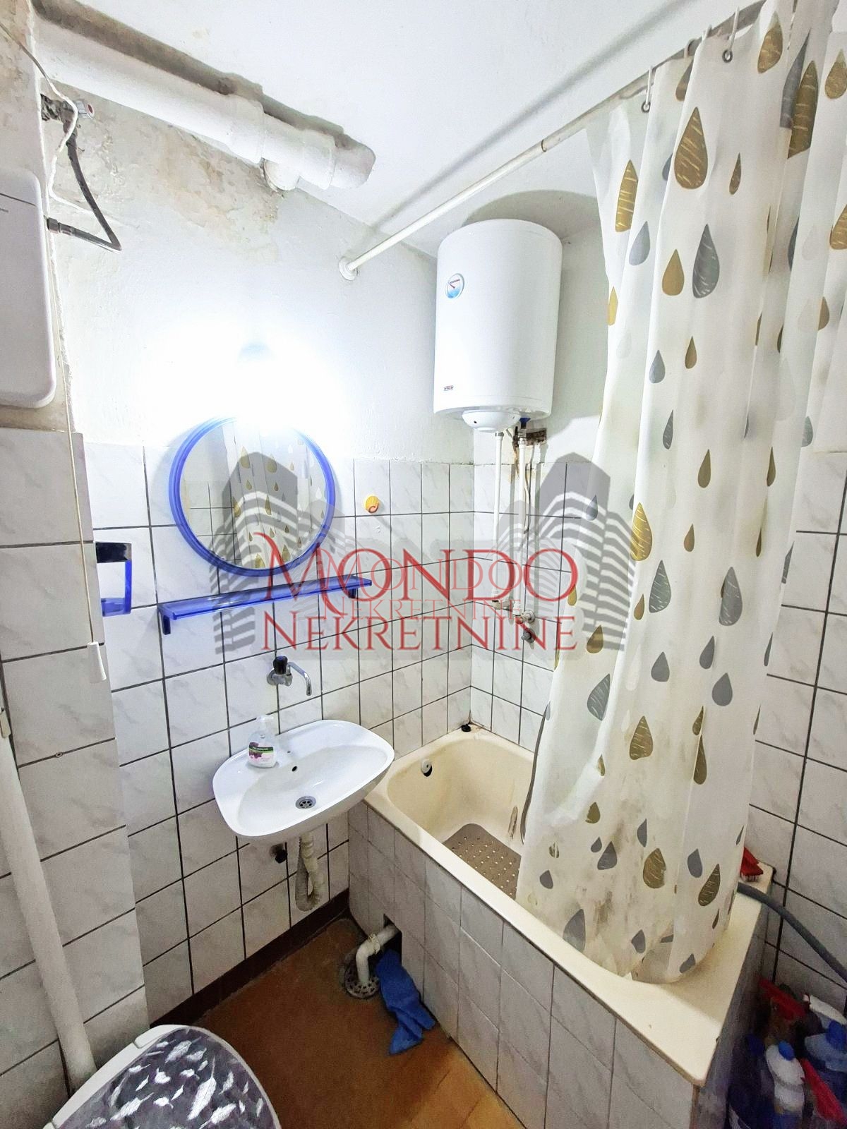 Jednoiposoban stan kod Medicinskog fakulteta