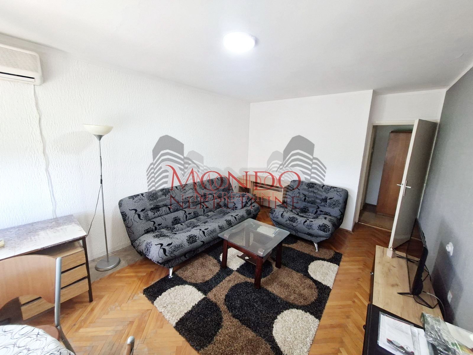 Jednoiposoban stan kod Medicinskog fakulteta