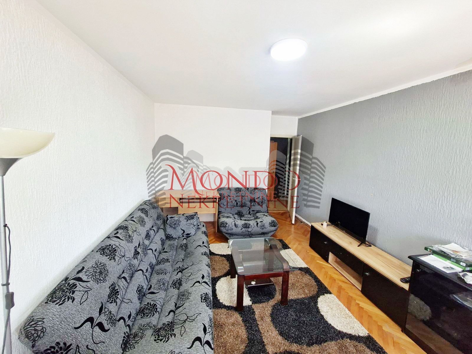 Jednoiposoban stan kod Medicinskog fakulteta