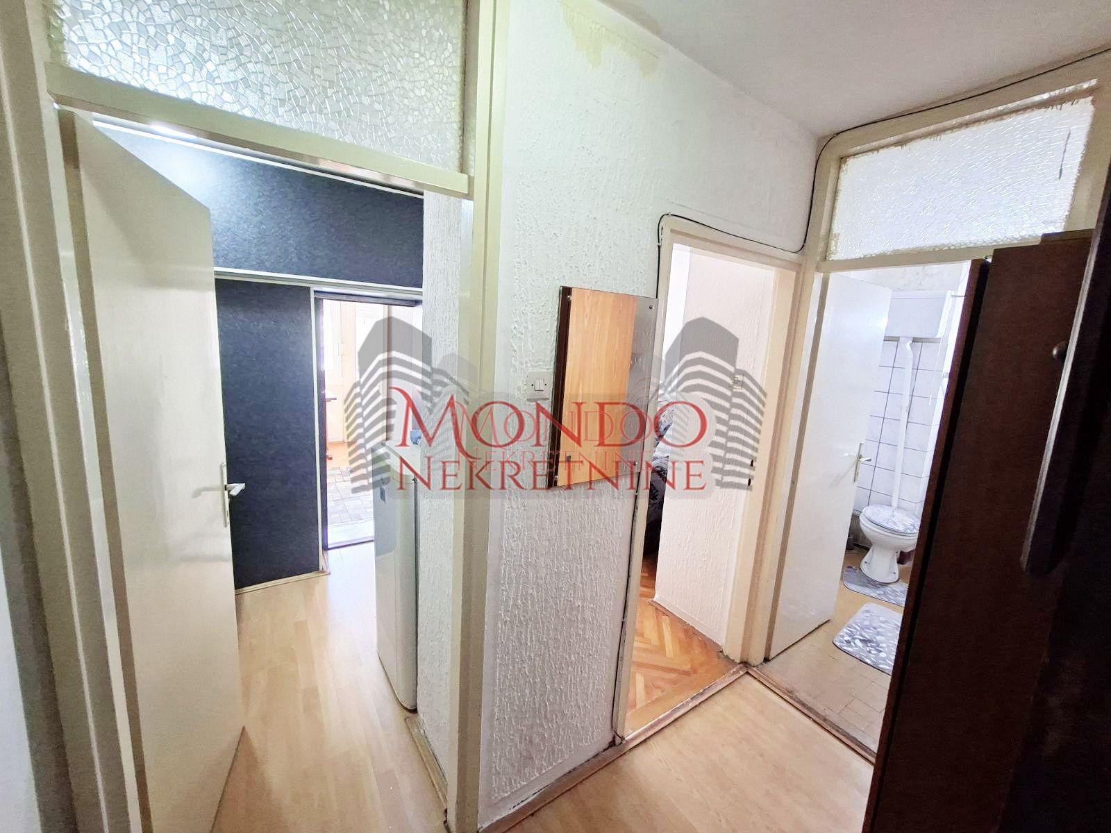 Jednoiposoban stan kod Medicinskog fakulteta