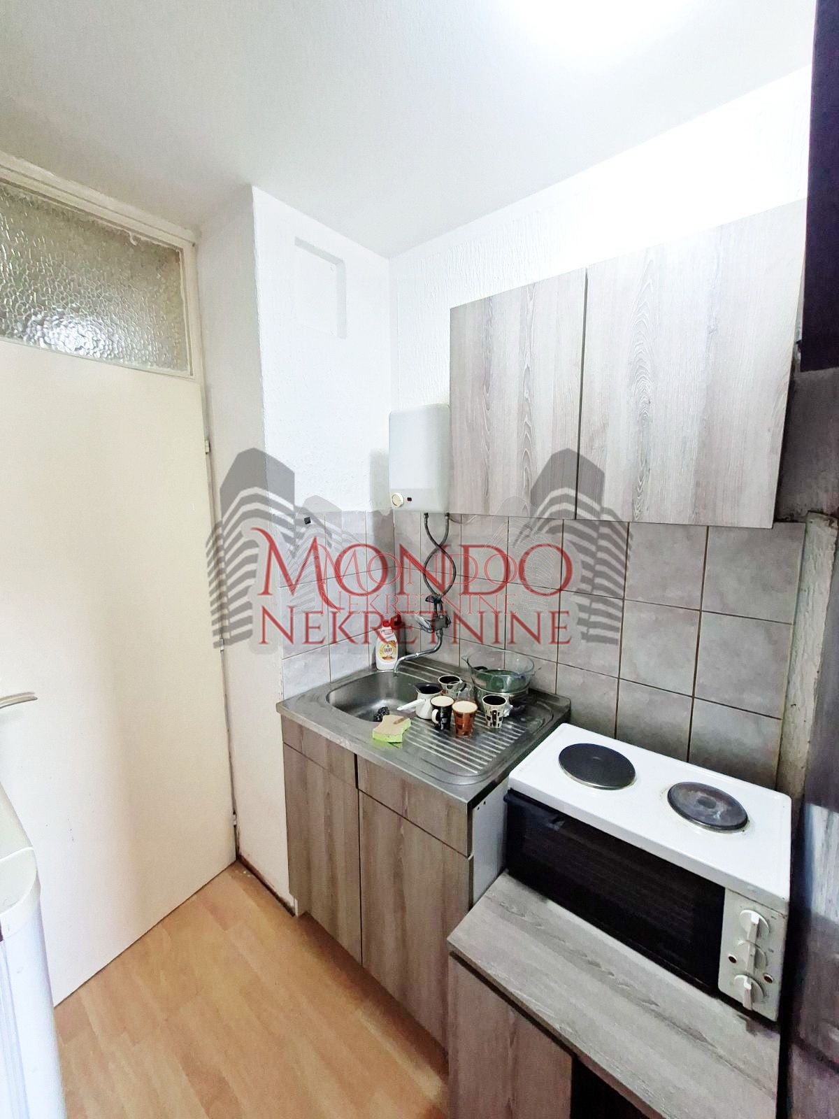 Jednoiposoban stan kod Medicinskog fakulteta