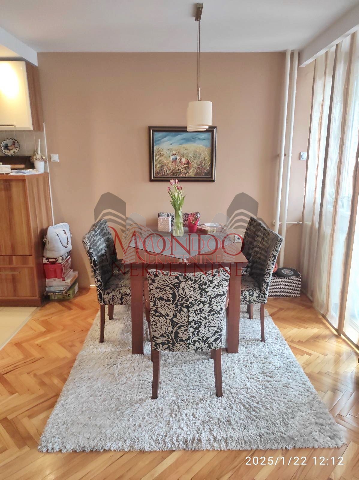 Luks trosoban opremljen stan u blizini parka Svetog Save