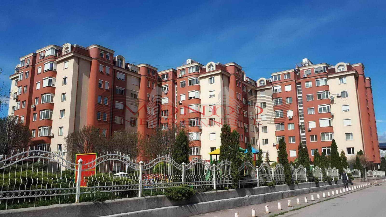 Dvoiposoban stan 75m2 u stambenom komplesu Magdon.