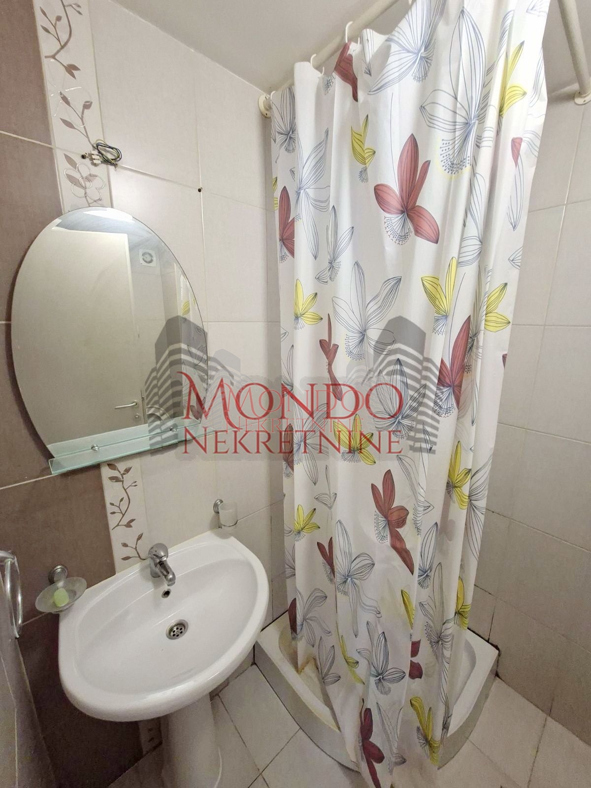 Garsonjera u novogradnji kod Lutkarskog pozorišta