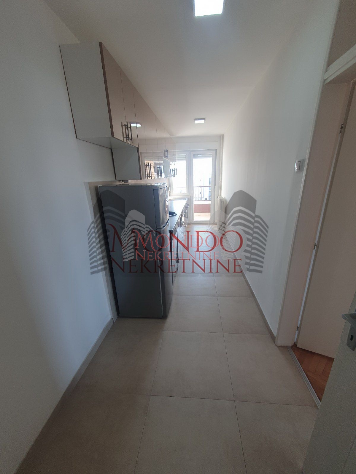 Troiposoban stan kod Pravnog fakulteta, CG, 86m2, Niš