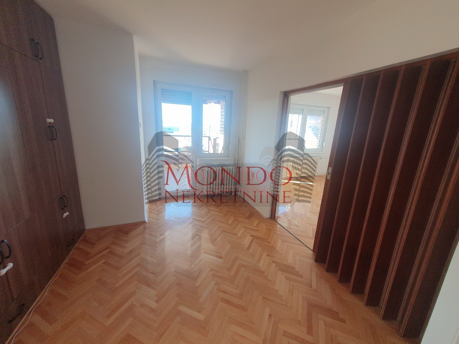 Troiposoban stan kod Pravnog fakulteta, CG, 86m2, Niš