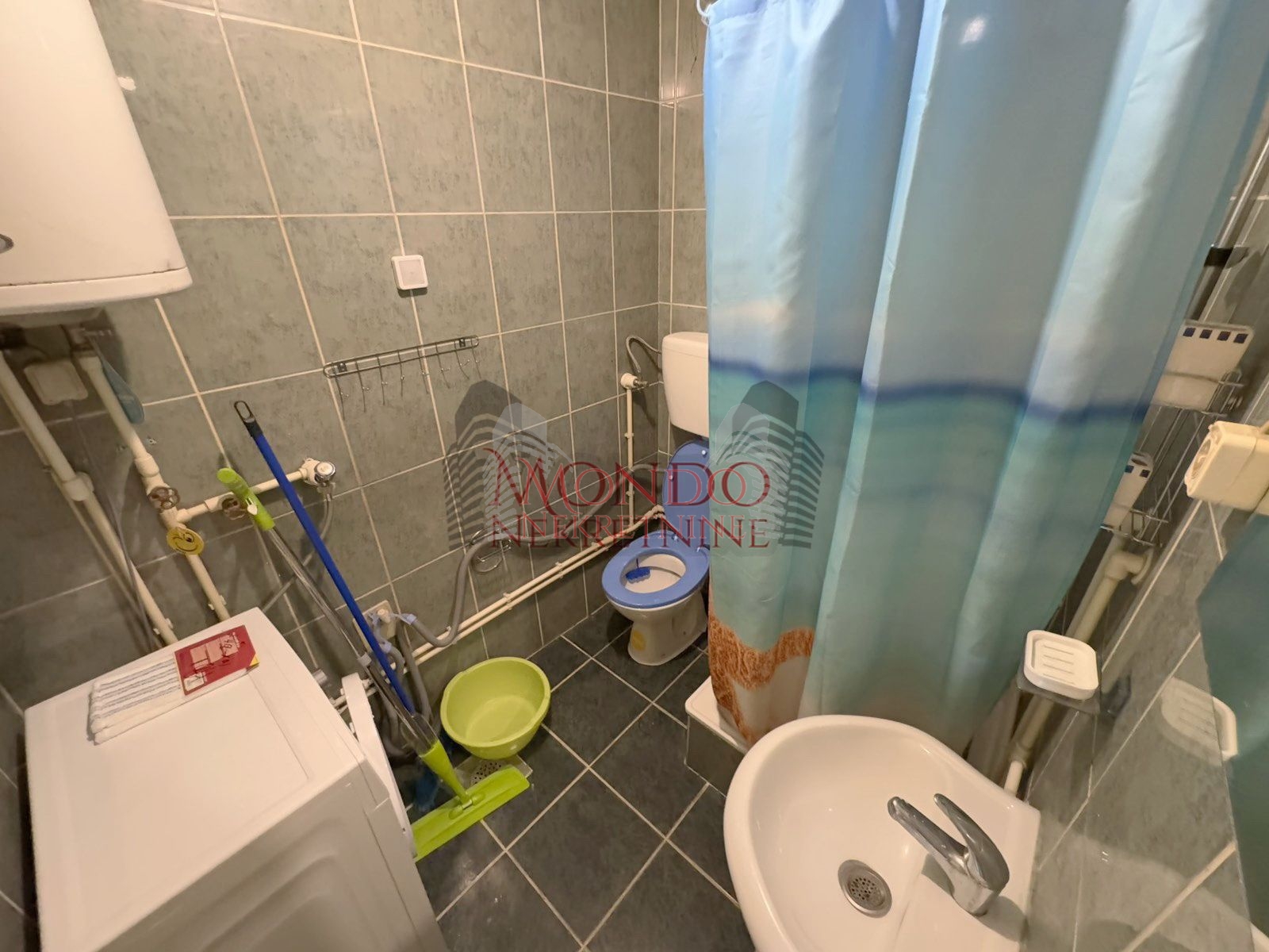 Jednoiposoban stan u blizini Medicinskog fakulteta i parka Sv. Save