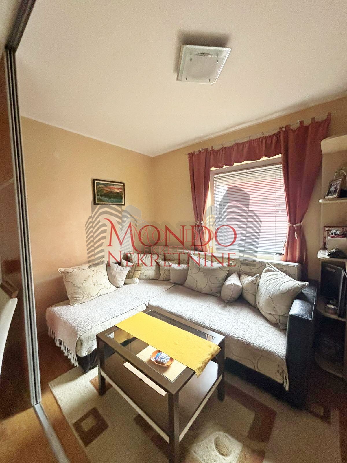 Jednoiposoban stan na Panteleju