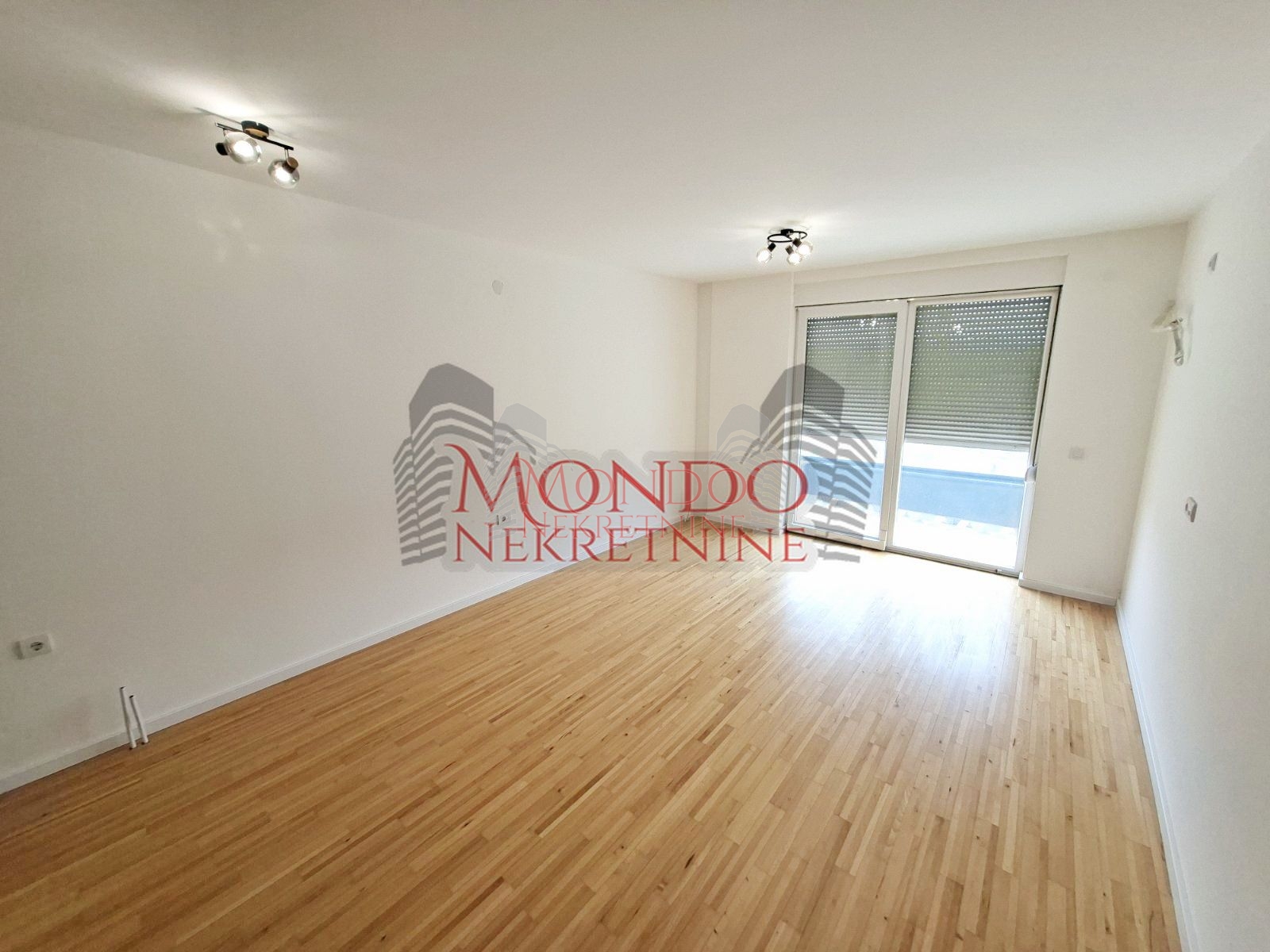 Troiposoban nenamešten stan,novogradnja Sunny Hill,Ledena Stena