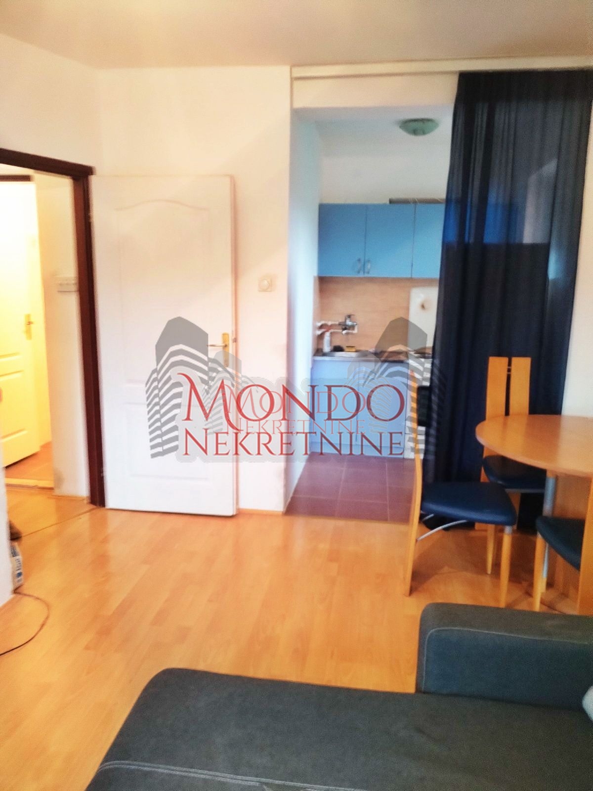 Prodaje se jednoiposoban stan u Mokranjčevoj