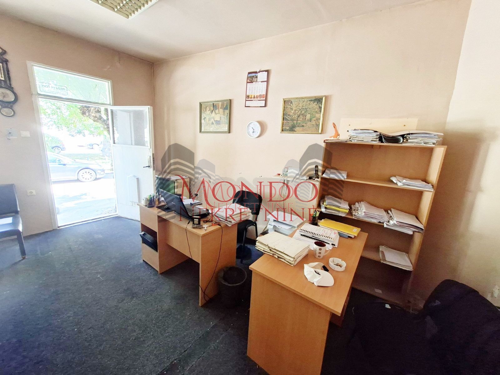 Izdaje se lokal kod Narodnog pozorišta