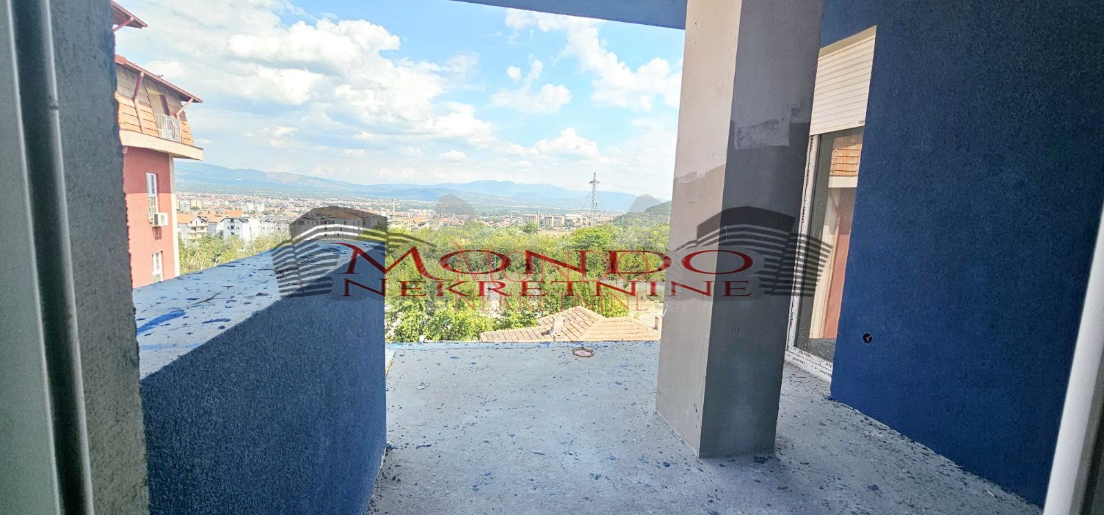 Prodaje se trosoban stan u izgradnji u Mokranjčevoj