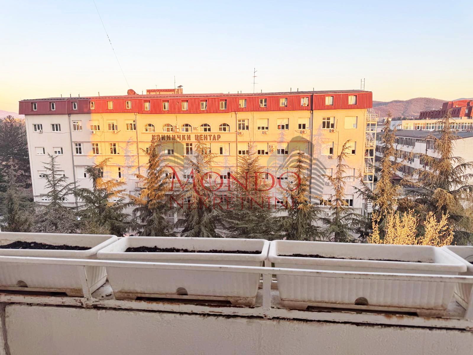 Trosoban stan kod Gradske bolnice