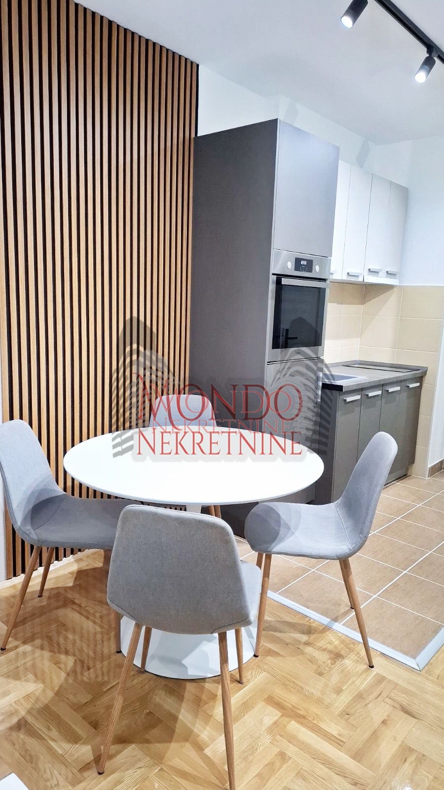 Prodaje se jednoiposoban stan kod Delte