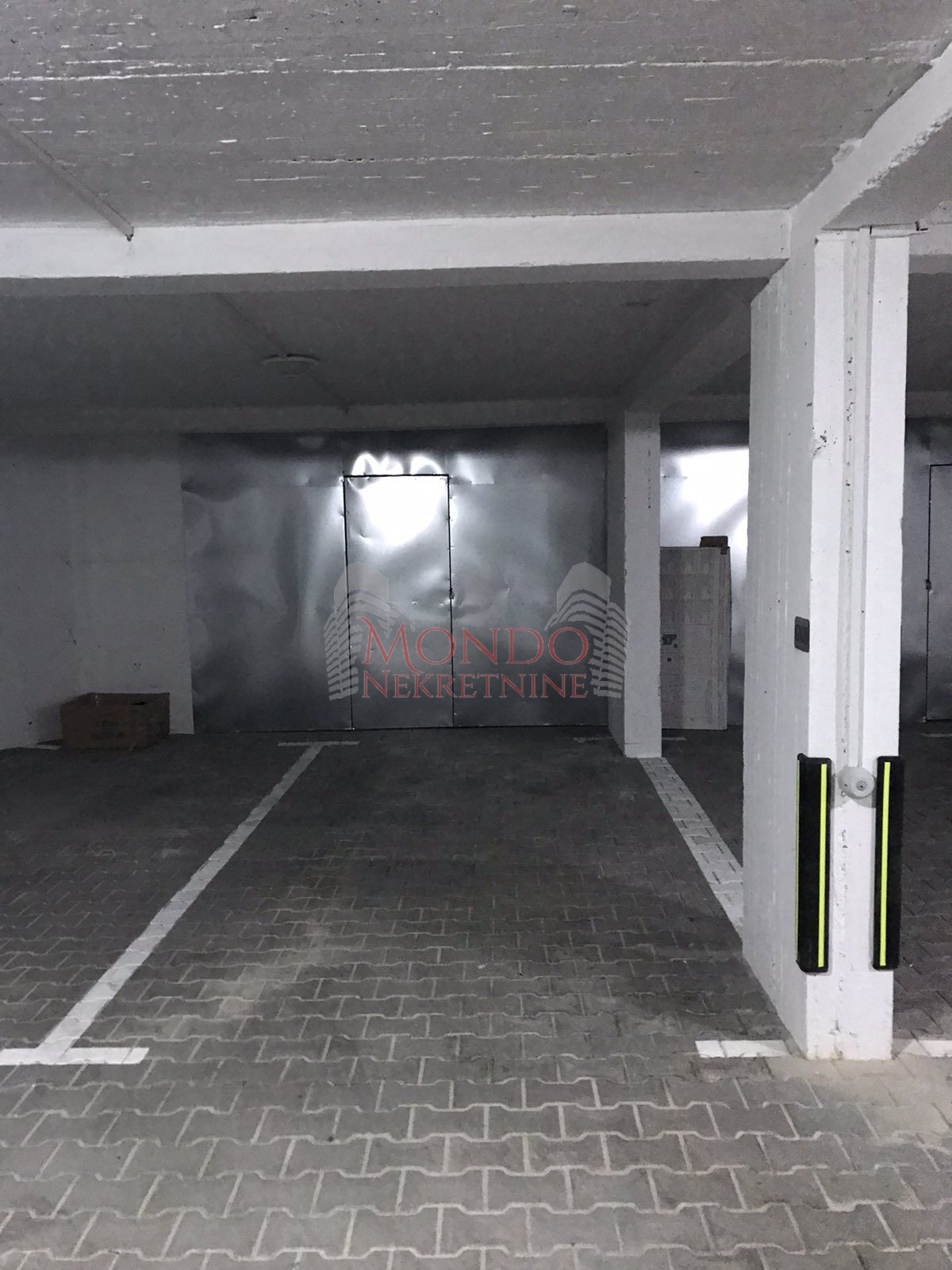 Parking mesto u podzemnoj garazi, novogradnja, Cair, Branislava Nusica