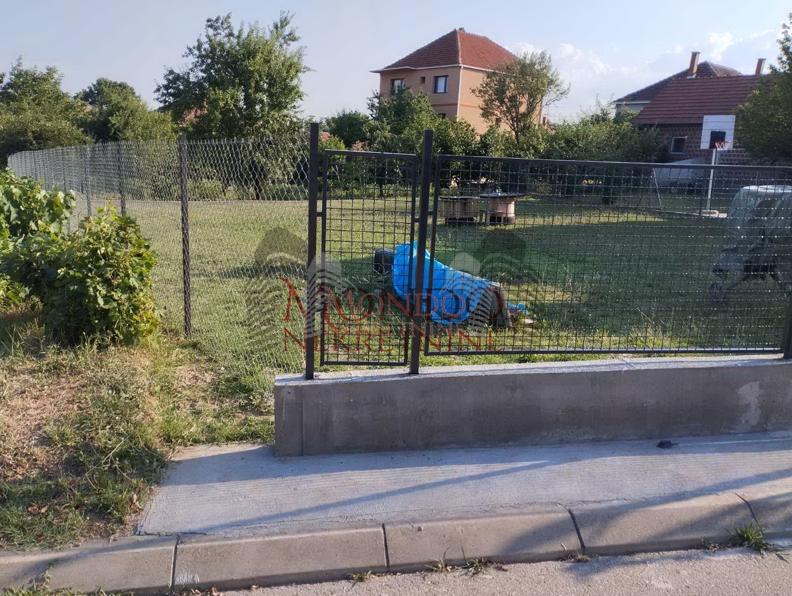 Izdavanje placa D Komren