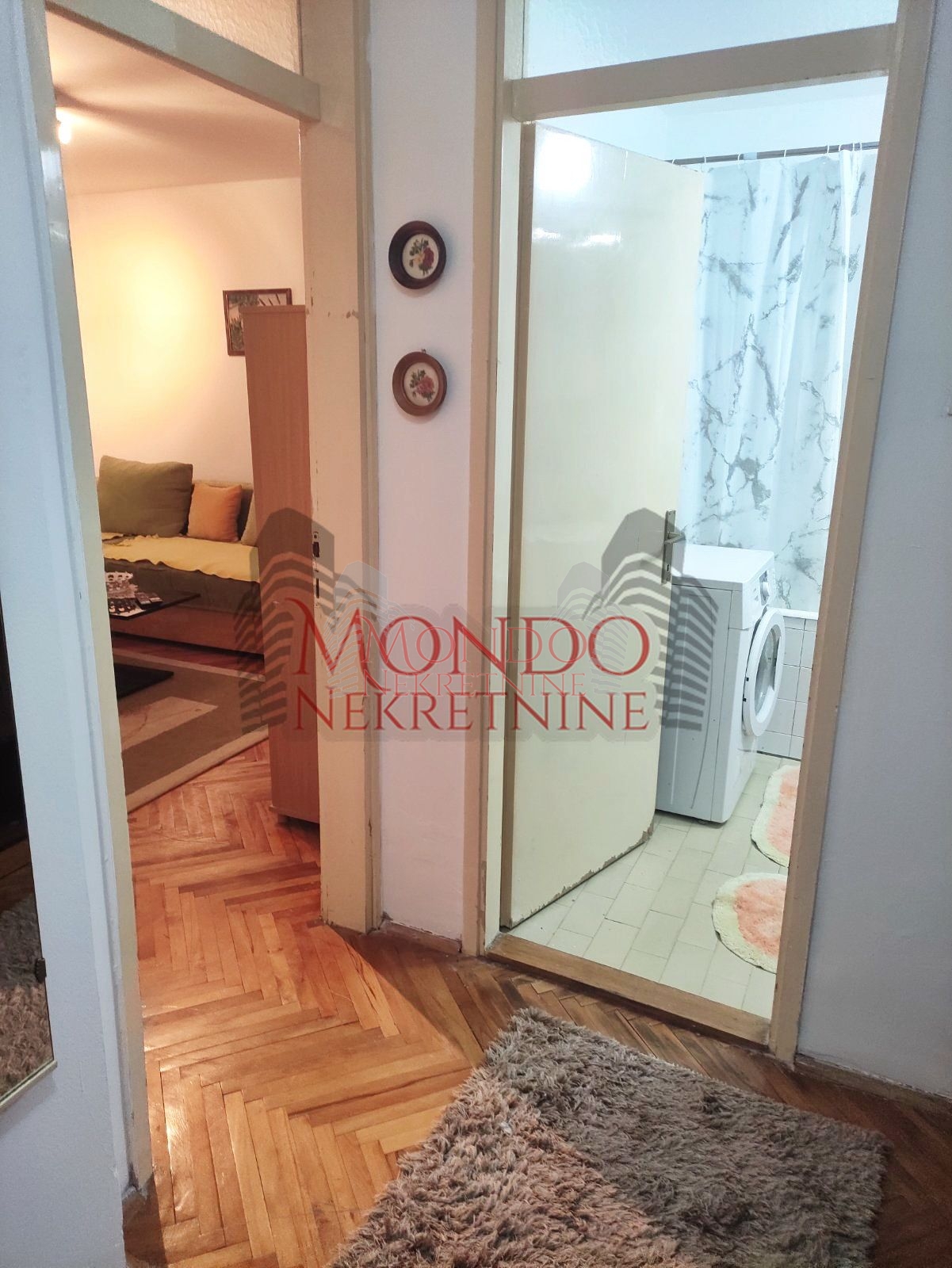 Izdaje se jednoiposoban stan u Duvaništu